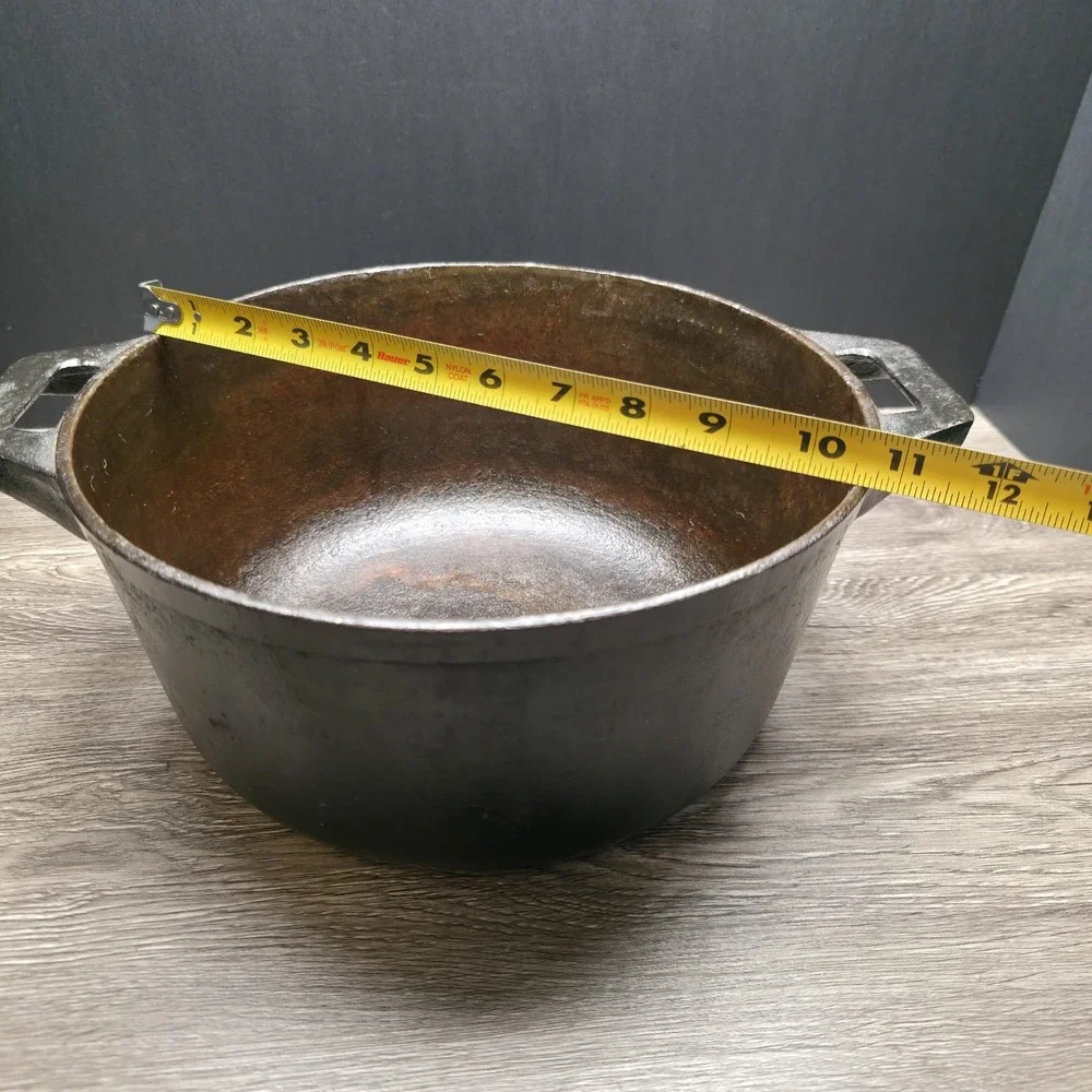 Kirby & Allen Dutch Oven With Self Basting Lid - 10